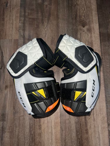 Senior Large CCM Tacks Pro Elbow Pads Pro Stock (Used)