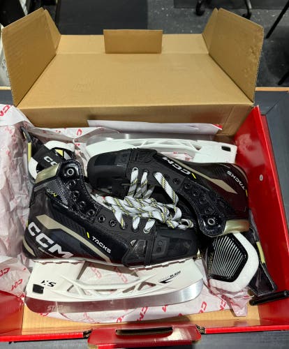CCM Tacks AS-V Hockey Skates Size 8.5 Regular Width with Step Steel (New)