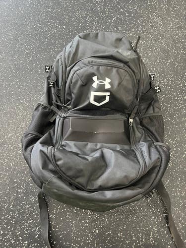 Used Under Armour UTILITY PRINT BB/SB Player Backpack Black 11849-S000031804