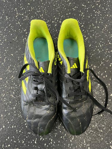 Used Adidas Soccer Cleats Black Junior 04 11849-S000031794