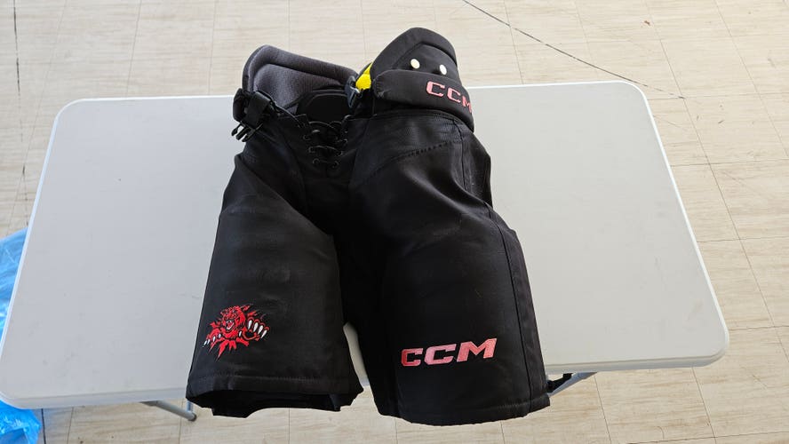 Men's Senior Medium CCM HPTK Hockey Pants Pro Stock (Used)