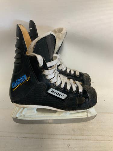 Used Bauer CHARGER Junior Hockey Skate Junior 01 11823-S000034299