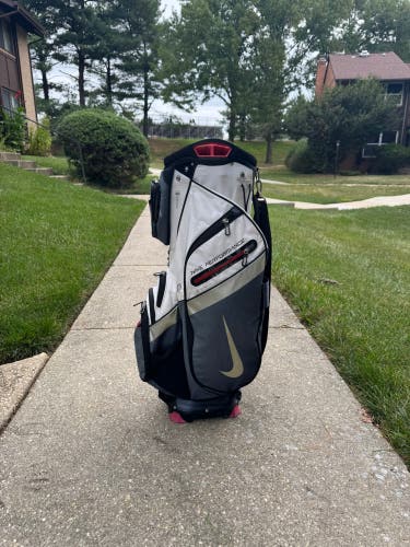 Nike Performange Stand Golf Bag Used