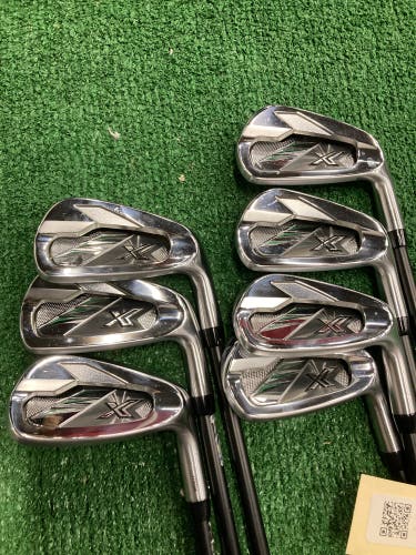 Men's XXIO 2022 X Irons Right Handed Stiff Flex Graphite Shaft (Used)
