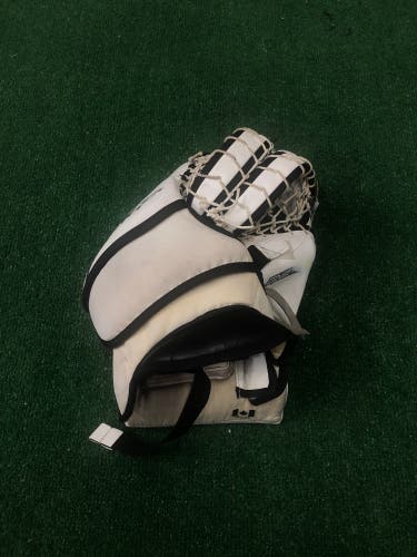 Senior Brian's G-Netik X Goalie Glove Regular (Used)