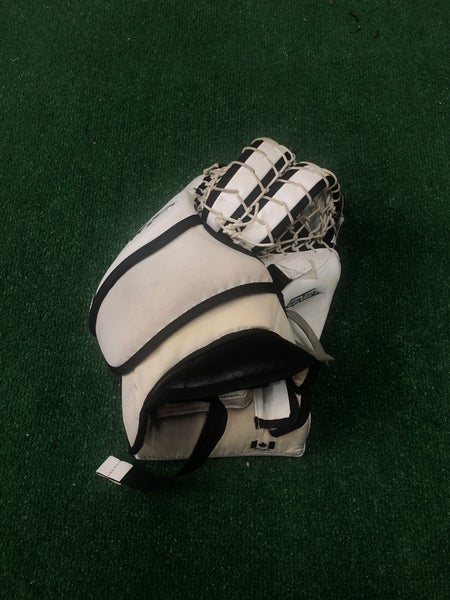 Senior Brian's G-Netik X Goalie Glove Regular (Used)