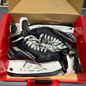 CCM Tacks AS-V Hockey Skates Size 8.5 Regular Width without steel (New)
