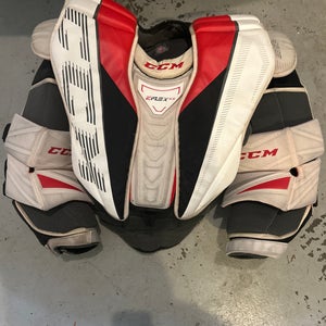 Small CCM Eflex 5.9 Goalie Chest Protector (Used)