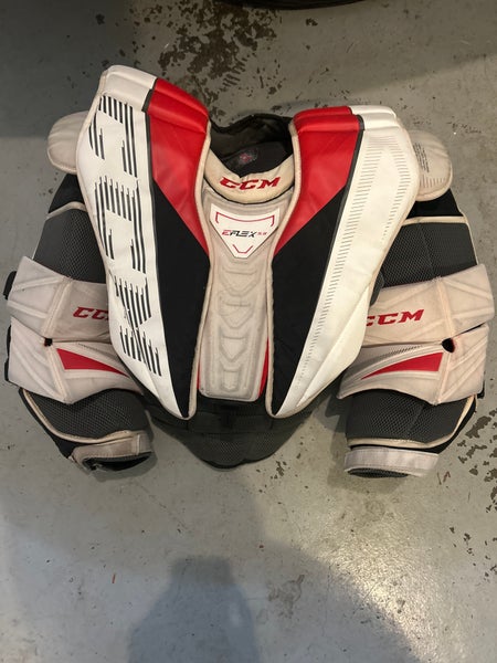 Small CCM Eflex 5.9 Goalie Chest Protector (Used)