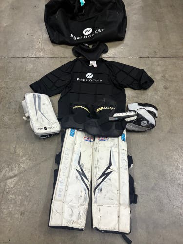 White Youth Pure Hockey Goalie Full Set Regular (Used)
