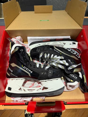 CCM Tacks AS-V Hockey Skates size 7 Tapered Width without steel (New)