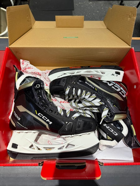 CCM Tacks AS-V Hockey Skates Size 6 Tapered Width without steel (New)