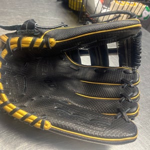 Wilson A2000 RH Softball Glove 12" (New)