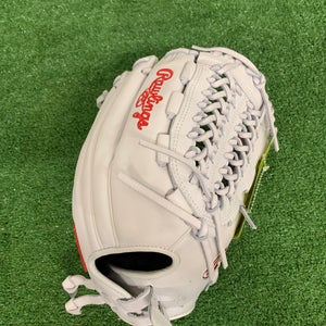 White Rawlings Liberty Advanced RH Softball Glove 12.5" (New)