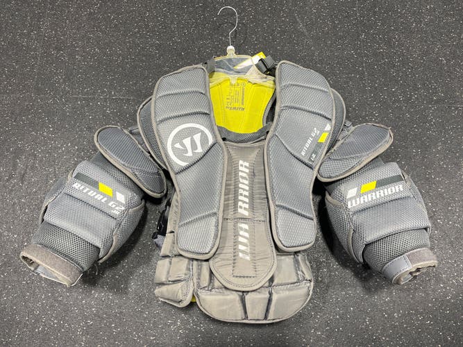 Large/Extra Large Warrior Ritual G2 Jr Goalie Chest Protector (Used)
