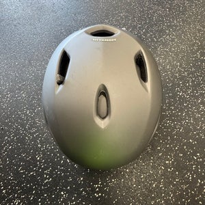 Used Giro Snowsport Helmet Adult Grey LG 11849-S000031638