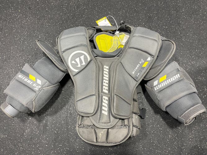 Large/Extra Large Warrior Ritual G2 Jr Goalie Chest Protector (Used)