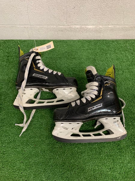 Junior Bauer Ignite Pro Hockey Skates Regular Width Size 3.5 (Used)