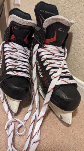 CCM JetSpeed FT370 Hockey Skates 8 (Used)