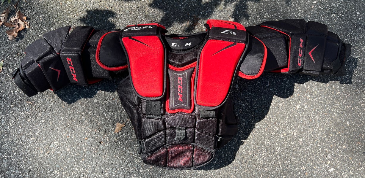 2022 CCM Extreme Flex Shield E1.5 Goalie Chest Protector (Used)