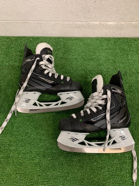 Junior CCM RibCor 42K Hockey Skates Regular Width Size 1.5 (New)
