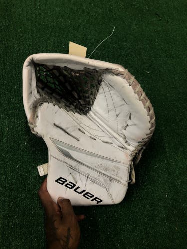 Bauer Vapor X5 Pro Goalie Glove | Intermediate Regular