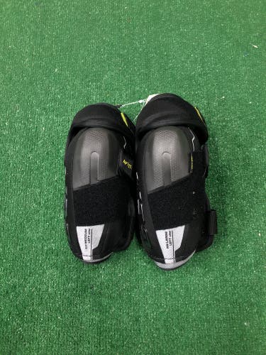 Senior Medium CCM Tacks xf pro Elbow Pads (New)