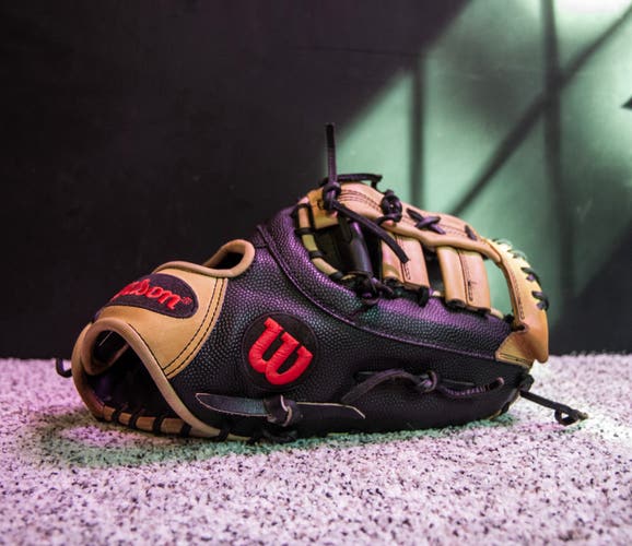 Wilson A2000 1620SS RH First Base Baseball Glove 12.5" (Used)