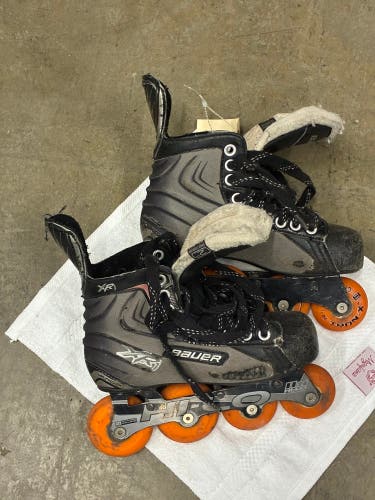 Junior Bauer Vapor xr1 Inline Skates Regular Width Size 2 (Used)