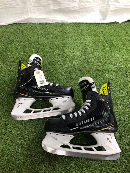 Intermediate Bauer Supreme M4 Hockey Skates 6.5 (Used)