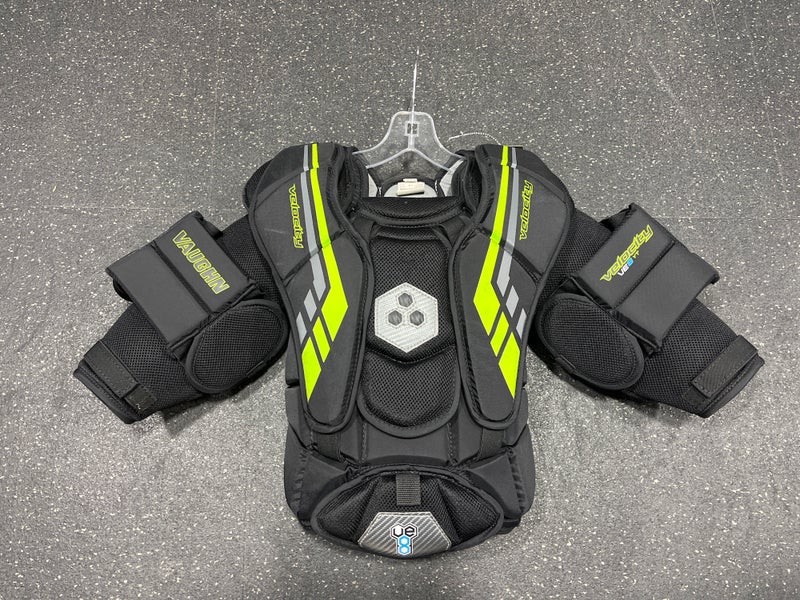 Like New Medium/Large Vaughn Velocity VE8 Youth Goalie Chest Protector