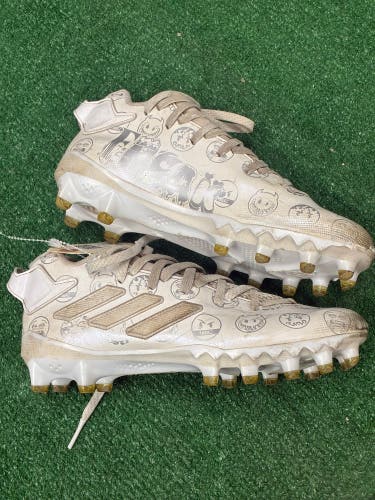 White Men's Size M 7.0 (W 8.0) Youth Adidas FREAK 22 Big Mood Low Top Cleats (Used)
