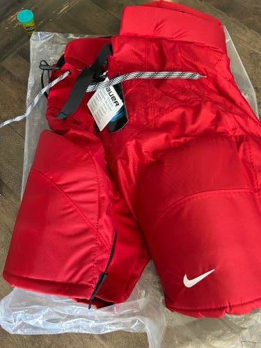 Junior Medium Nike Hockey Pants (New)