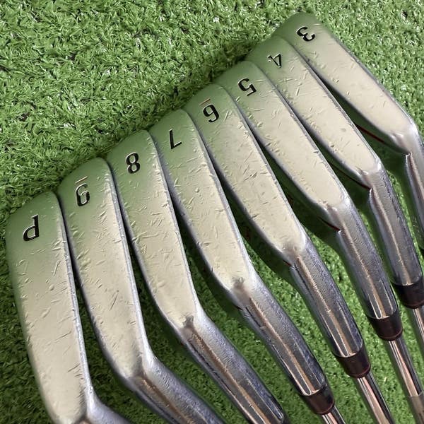 Nike VR TW Tiger Woods Blades Iron Set 3-PW Dynamic Gold S300