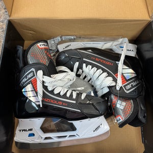 True HZRDUS 5X Hockey Skates - Size 6 (New)