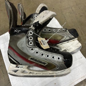 Junior Bauer Vapor X5.0 Hockey Skates Regular Width Size 2 (Used)