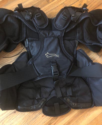 Large Passau Goalie Chest Protector (Used)