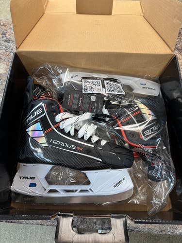 True HZRDUS 9X Hockey Skates - Size 9 (New)
