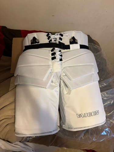 Vaughn SLR4 Pro Carbon Senior Goalie Pants Brand New- Large