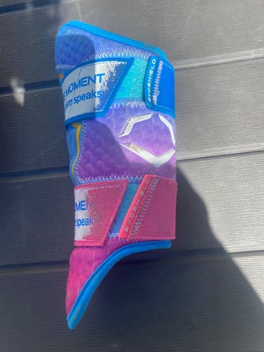 Blue EvoShield Shin Guards (Used)