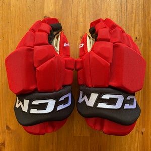 Almost NEW CCM HGTKPP Gloves 13" Pro Stock (Used)