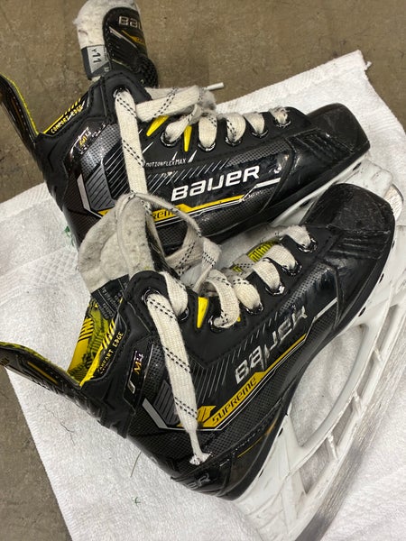 Youth Bauer Supreme M4 Hockey Skates Size 11(Used)
