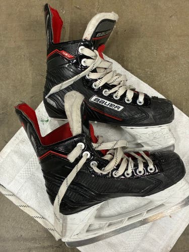 Junior 2.5 Bauer NSX Hockey Skates (Used)