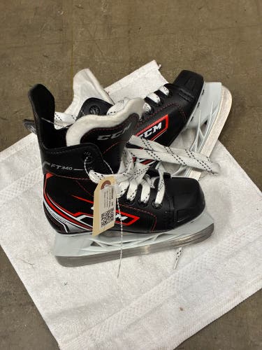 Youth CCM JetSpeed FT340 Hockey Skates 10 (New)