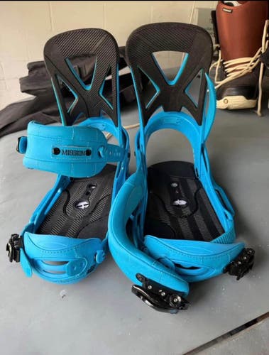 Men's Medium Burton MISSION Snowboard Bindings Freestyle (Used)