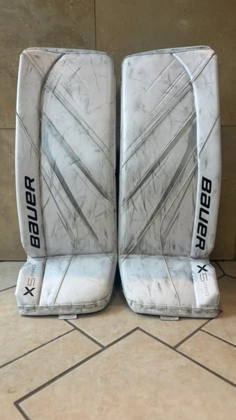 Small (INT) (30+) Bauer Vapor X5 Goalie Leg Pads (Used)