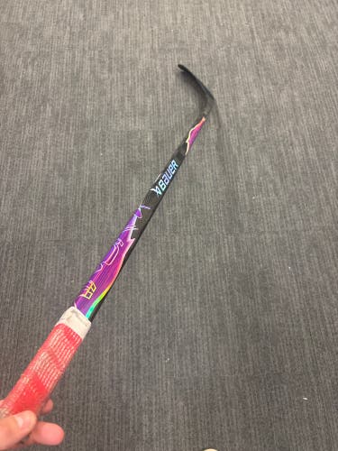 Senior Bauer Vapor FlyLite Right Handed Hockey Stick P90TM Pro Stock (Used)