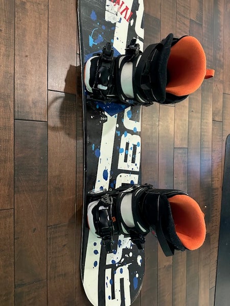 Kid's Symbolic 369 Snowboard All Mountain With Bindings and Boots (Used)