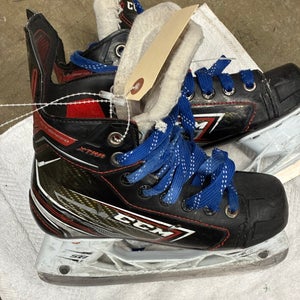 Junior CCM JetSpeed XTra Hockey Skates Regular Width Size 1.5 (Used)