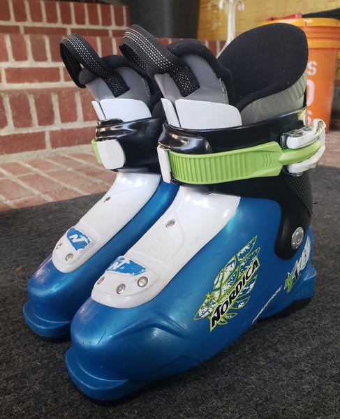 KIDS NORDICA FIRE ARROW T-1 Ski Boots BOYS(CHILDS 12-12.5) 18.5 MONDO *USED* NEW SOLES / 235mm